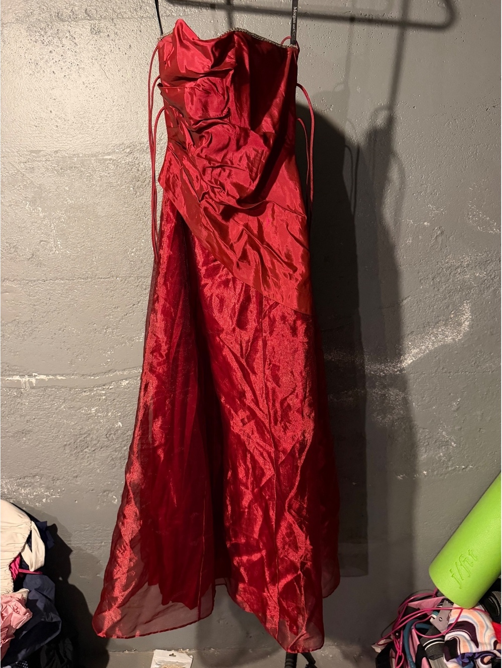 Elegant Red Strapless Evening Dress with Rhinestone Trim